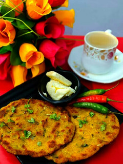 मक्की आलू का पराठा (makki aloo ka paratha recipe in Hindi) रेसिपी मुख्य फोटो