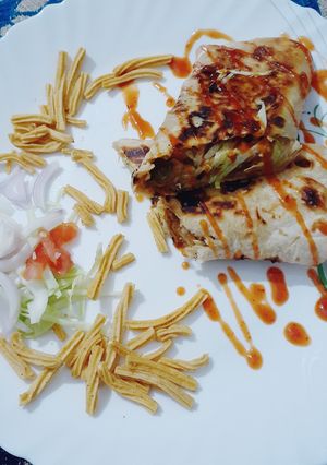 रोटी में ट्विस्ट (Roti me twist recipe in Hindi) रेसिपी मुख्य फोटो