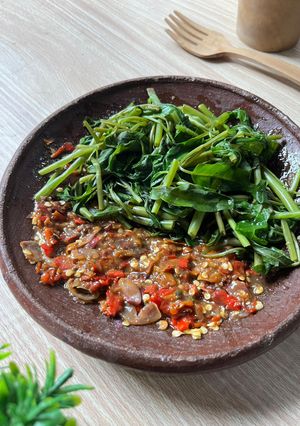 Foto resep Brambang Asem Kangkung