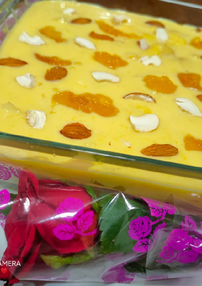 ફ્રૂટ કસ્ટર્ડ પુડિંગ(Fruit custard pudding recipe in Gujarati) રેસીપી મુખ્ય ફોટો