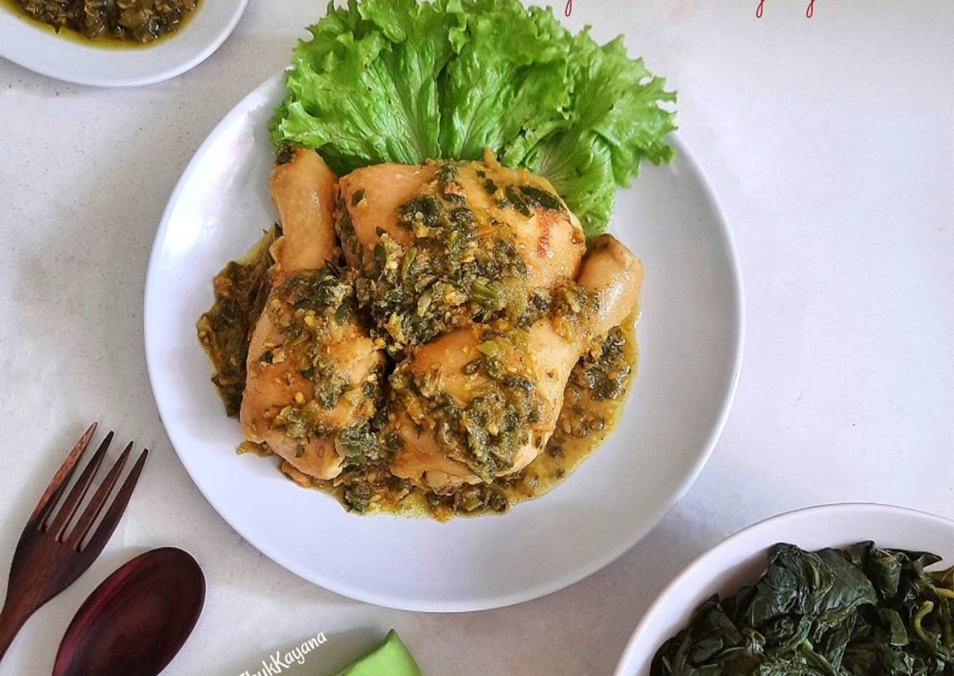 705. Ayam Gulai Lado Mudo plus Daun Singkong Rebus