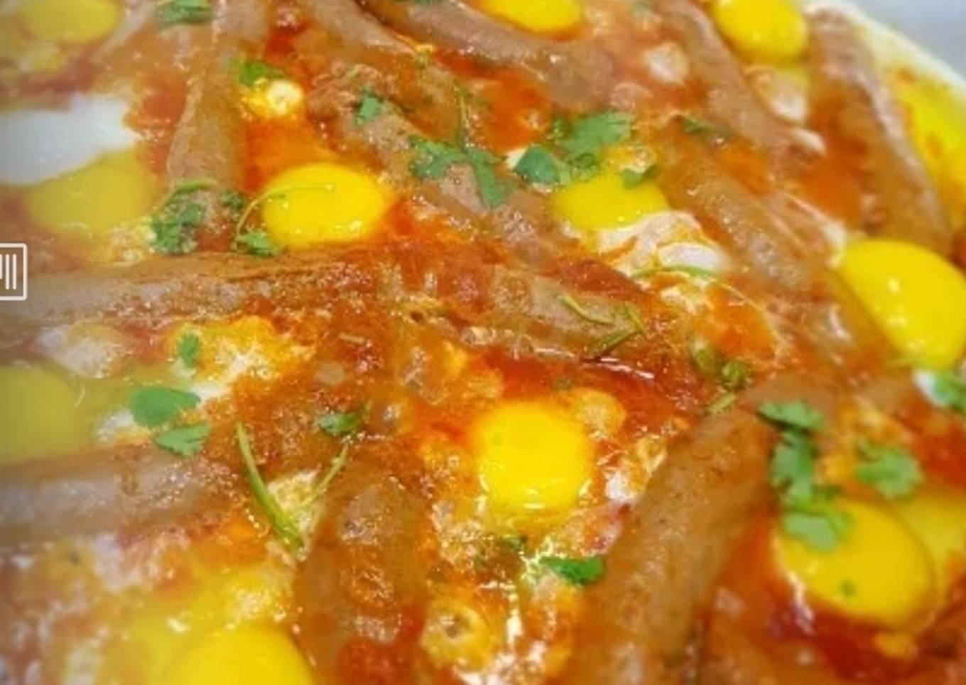 Sausages & Eggs Shakshuka