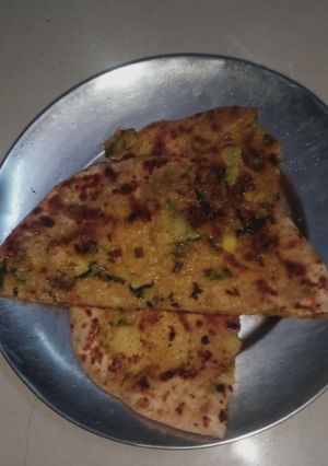 मूली की भुर्जी का पराठा (Mooli ki bhurji ka paratha recipe in hindi) रेसिपी मुख्य फोटो