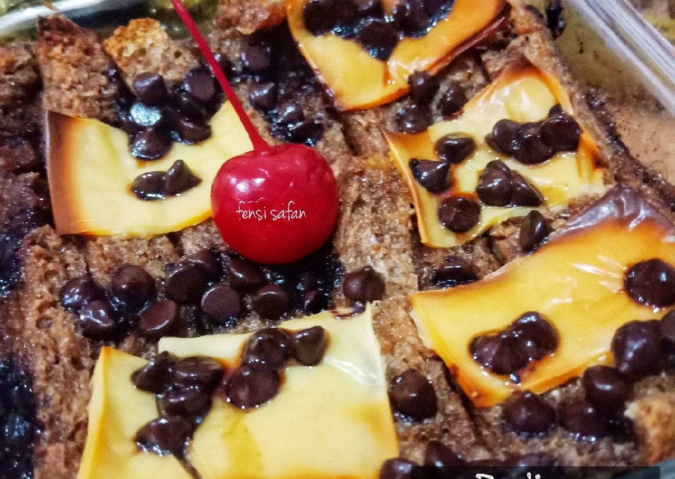 Puding Roti Coklat (memanfaatkan sisa pinggiran roti tawar)