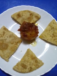 आलू की पूरी (Aloo ki puri recipe in Hindi) रेसिपी मुख्य फोटो