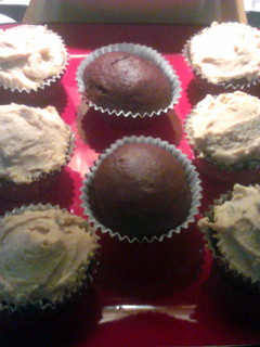 A picture of Reese's Cupcakes.