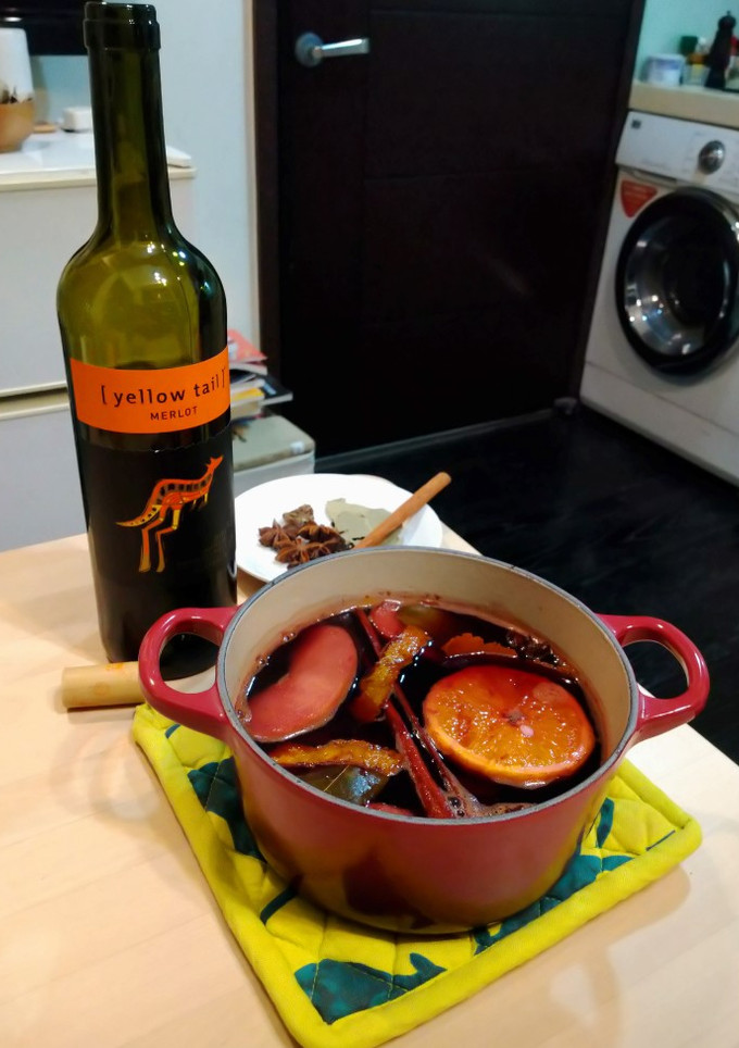 人家在開耶誕趴我龜在家鍋煮香料熱紅酒讓自己桑 的食譜成品照片