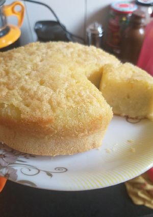 A picture of Basic plain cake.