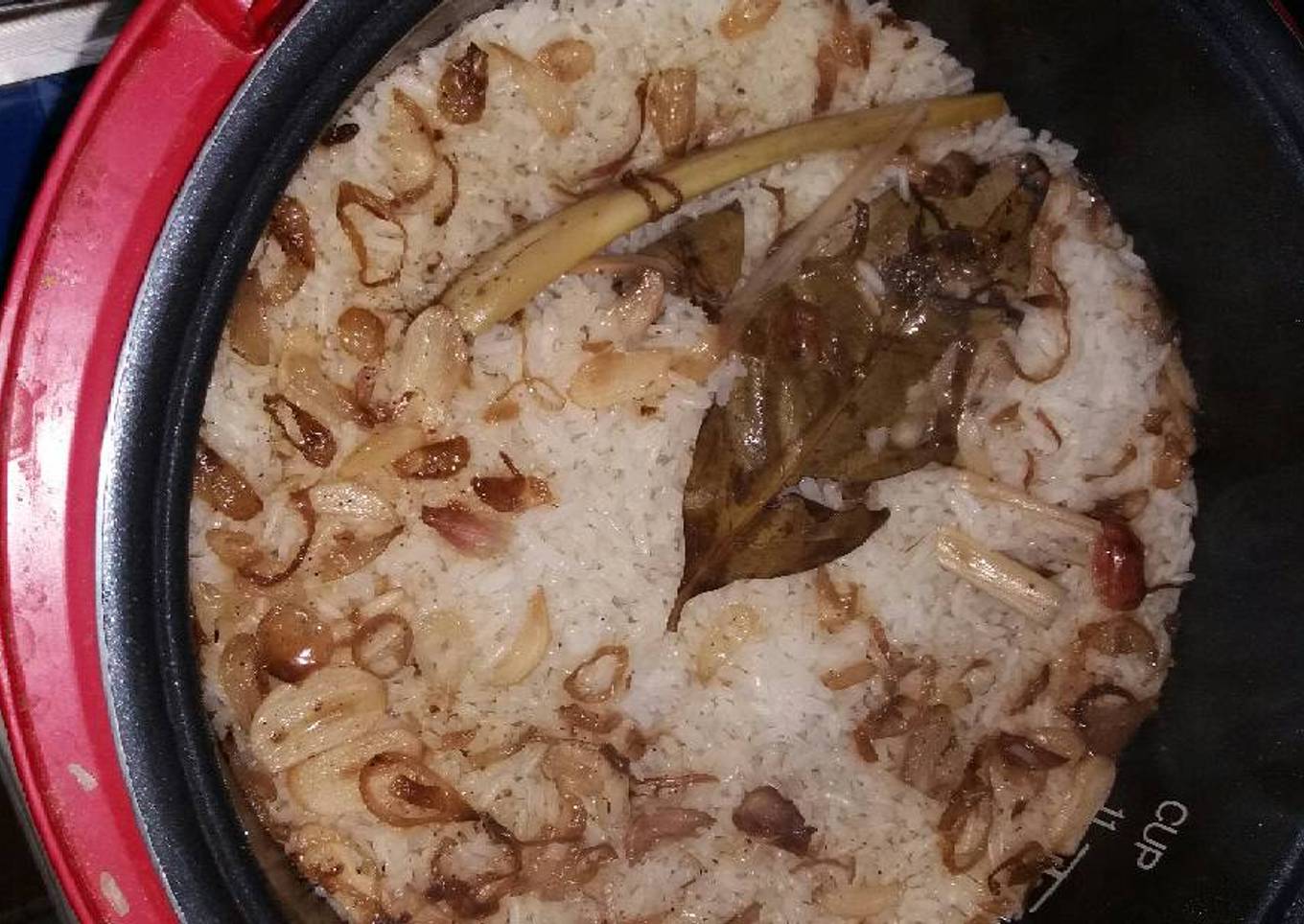Magiccom oleh Nasi Livet