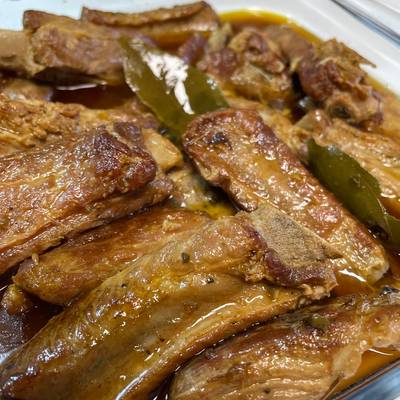 Costillas guisadas de mi abuela Receta de Ange Salazar- Cookpad