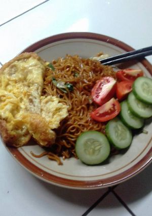 Foto resep Mi Goreng 1/2 Spesial