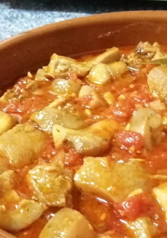 Una foto de Careta en salsa con patatas