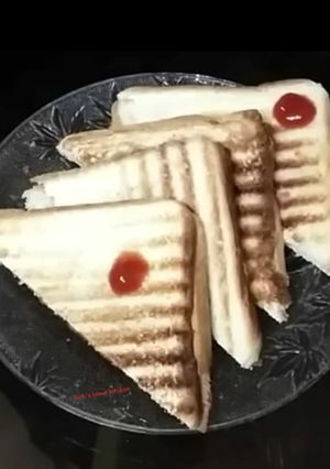A picture of Paneer sandwich.