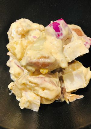 A picture of Red Onion 🧅 Potato 🥔 Salad 🥗.