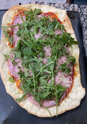 Una foto de Pizza napolitana
