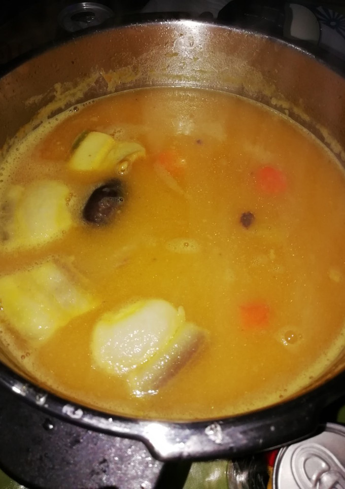 Una foto de Fabada Asturiana a mi modo riquísima