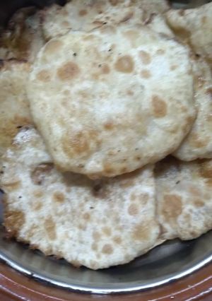 A picture of Moong Daal kachori.