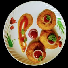 A picture of Rajasthani Pyaj Kachori.