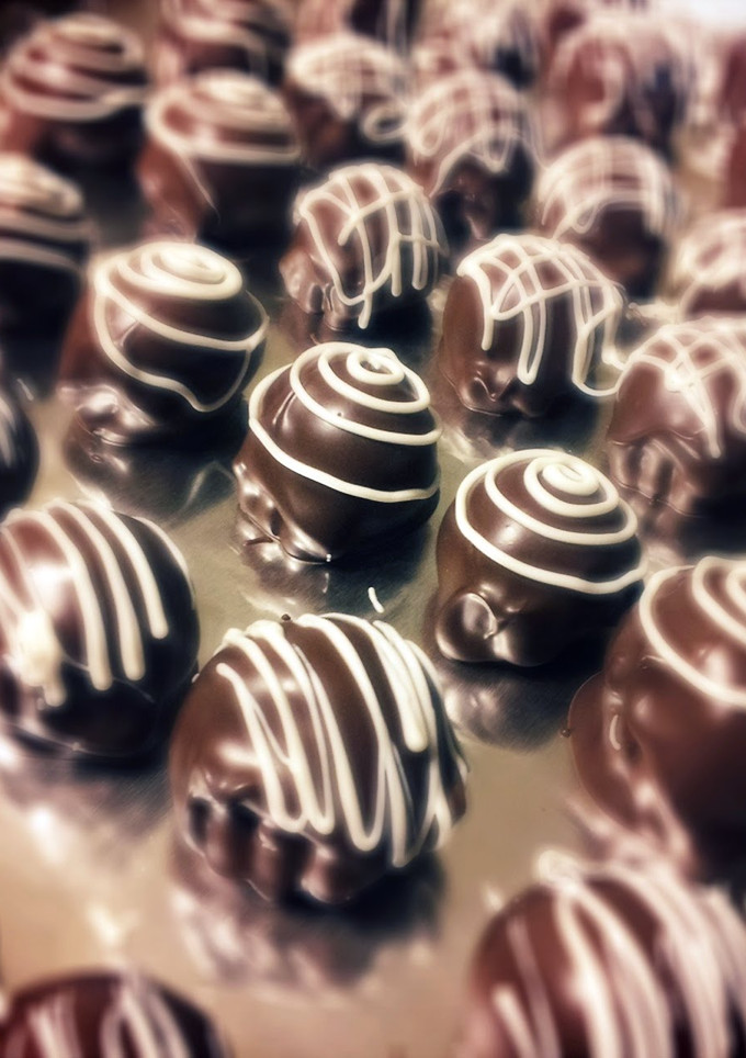 A picture of Oreo Truffles.