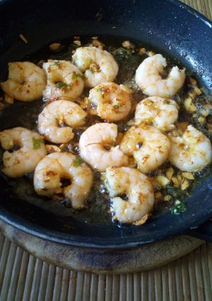Una foto de Gambas al ajillo