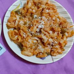Red and white sauce pasta A picture of Red and white sauce pasta.
