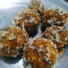 A picture of Sugar free Coconut Ladoo.