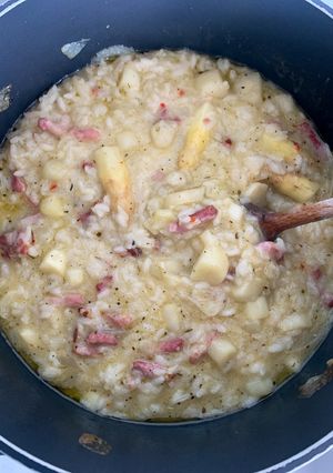Une photo de Risotto aux asperges & lardon fumé au parmesan