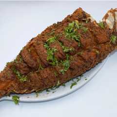 سمك حريد مقلي مع صوص الطحينة والزبادي 😋-レシピのメイン写真