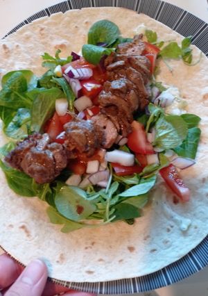 Une photo de Kebab de sanglier sans rôtissoire