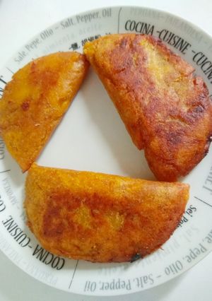 Una foto de Empanadas de plátano maduro