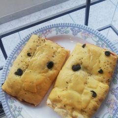 A picture of Chicken bread.