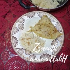 A picture of Halwa Paratha.