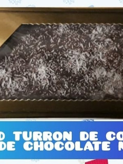 Una foto de Turrón de coco bañado de chocolate negro