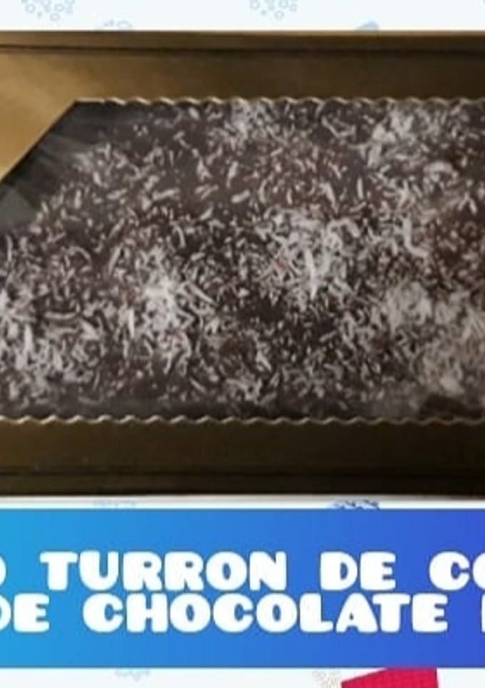 Una foto de Turrón de coco bañado de chocolate negro