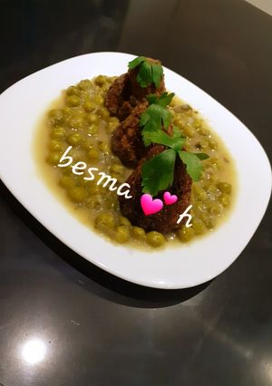 صورة لوصفة طاجين الإجاص بمرق الجلبانة (البازيلا)