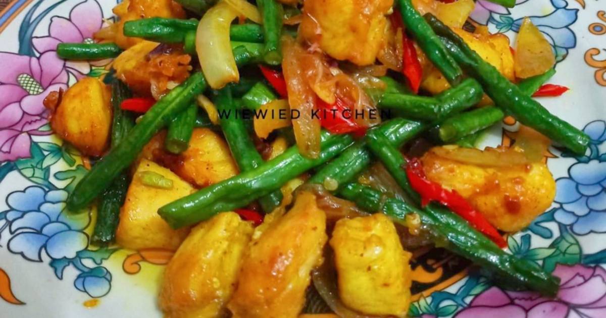 Resep Ayam Goreng Kunyit Oleh Wiewied Kitchen S Cookpad