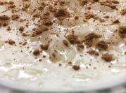 Una foto de arroz con leche fácil