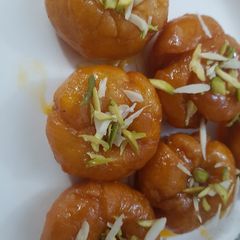 A picture of Balushahi.