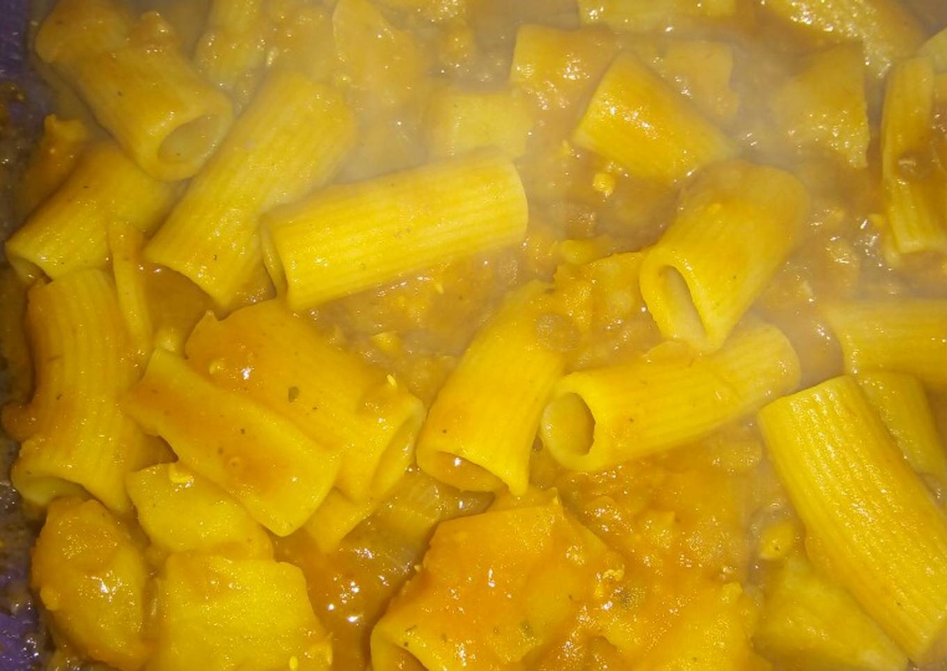 Guiso de mostacholes con lentejas