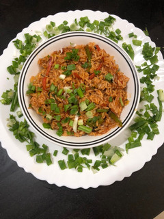 ફ્રાઇડ રાઈસ (Fried Rice Recipe In Gujarati) રેસીપી મુખ્ય ફોટો