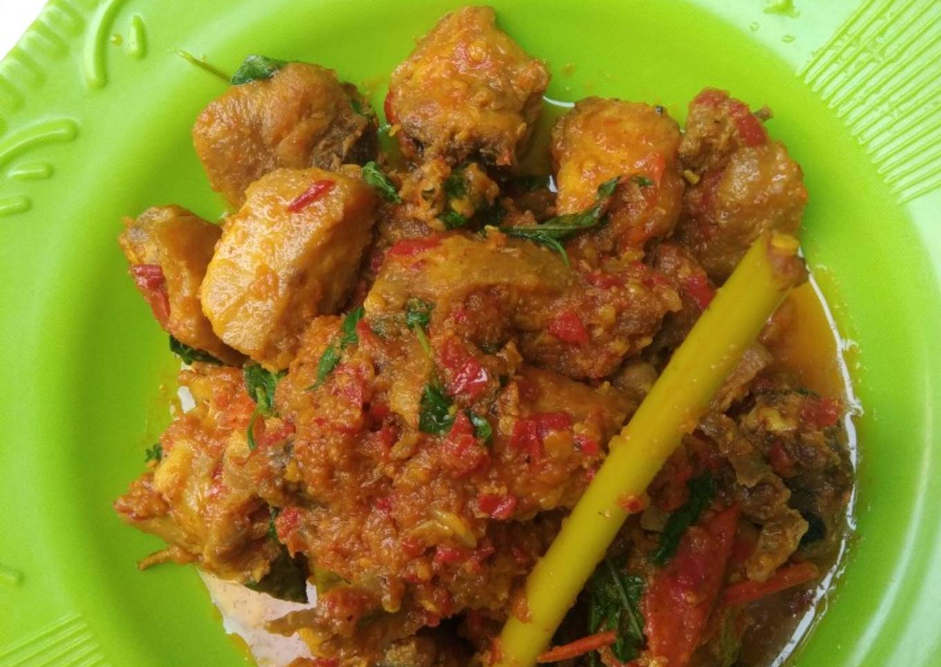 Ayam rica-rica kemangi