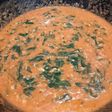 Salsa de tomate con espinacas