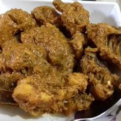 A picture of Chicken Hara Masala.