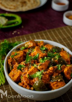 কড়াই পনির(Kadhai paneer recipe in Bengali) রেসিপির প্রধান ছবি