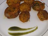 Stuffed onion pokora