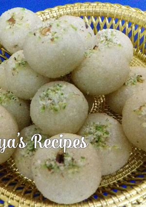 रवा खोबऱ्याचे लाडू पाकातले (rava khobryache ladoo pakatle recipe in marathi) रेसिपी चे मुख्य फोटो 