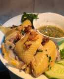 Cơm gà hải nam -canh hạt sen sườn dải