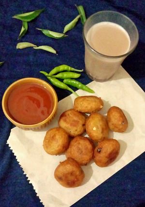 लेफ्टओवर राइस और आलू नगेट्स रेसिपी मुख्य फोटो