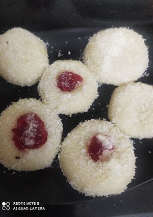 A picture of Coconut jam peda.