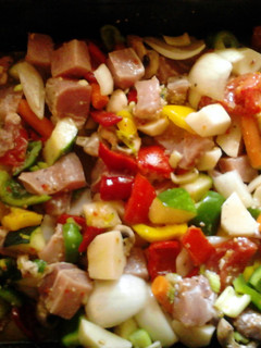A picture of little foxes shishkabob spaghetti.
